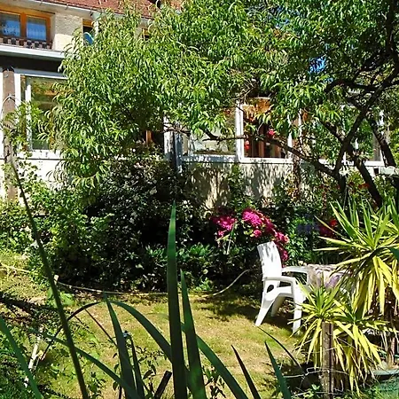 A La Source Du Saolon Bed & Breakfast